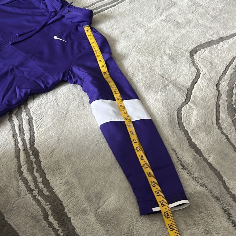 Nike Dry Women’s Purple Full Zip Jacket - Picture 13 of 14